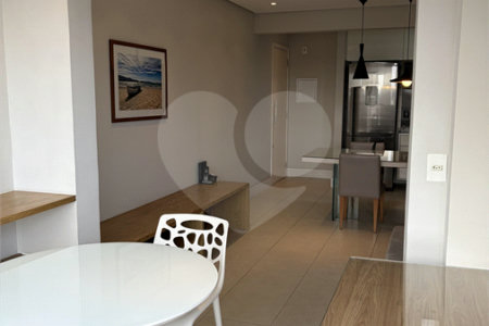 Apartamento à venda com 2 quartos, sendo 1 suíte,  em Vila Romana, São Paulo, SP