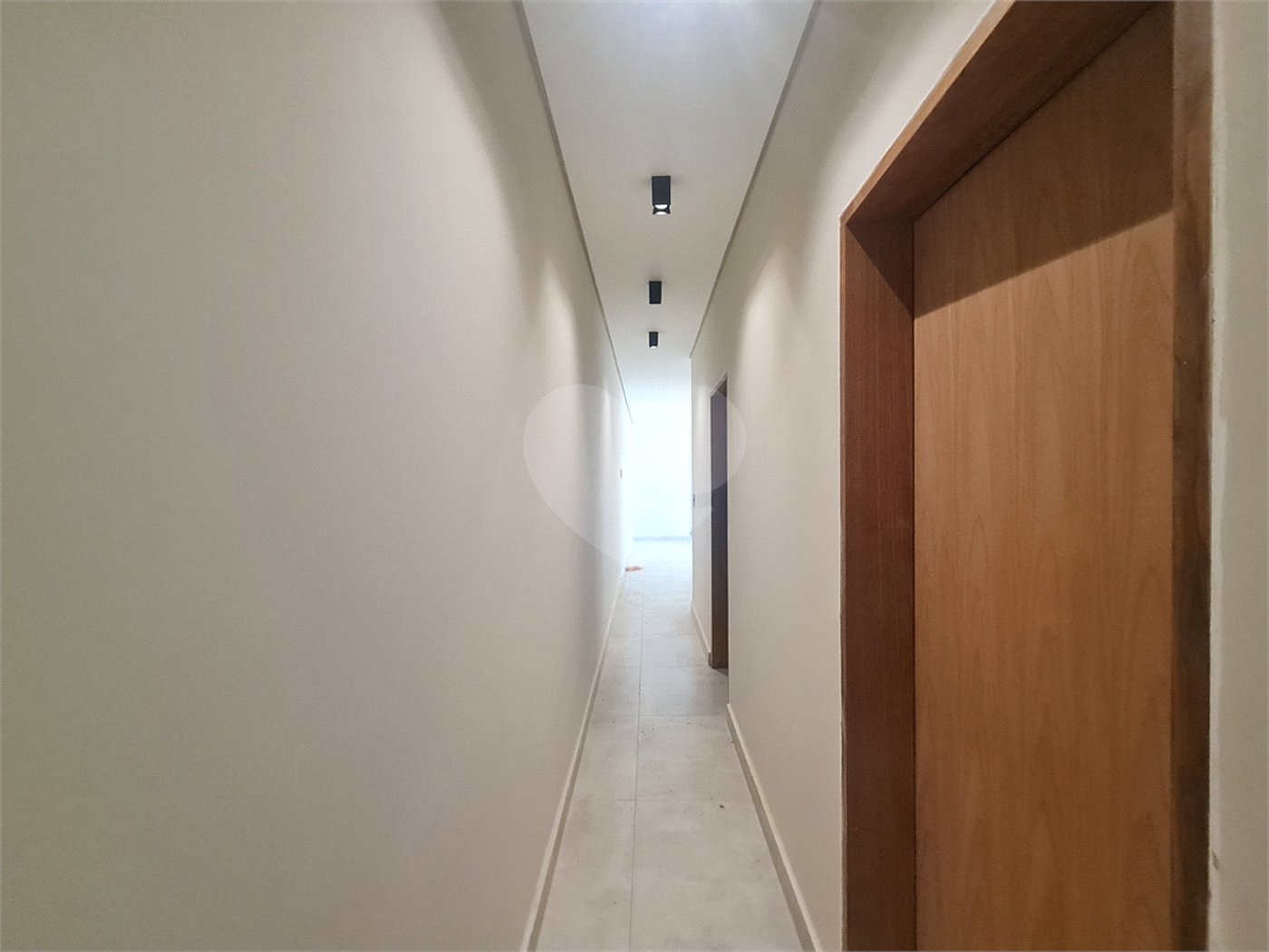 Casa à venda com 3 quartos, sendo 2 suítes, no condomínio Reserva Ipanema I, Sorocaba - SP