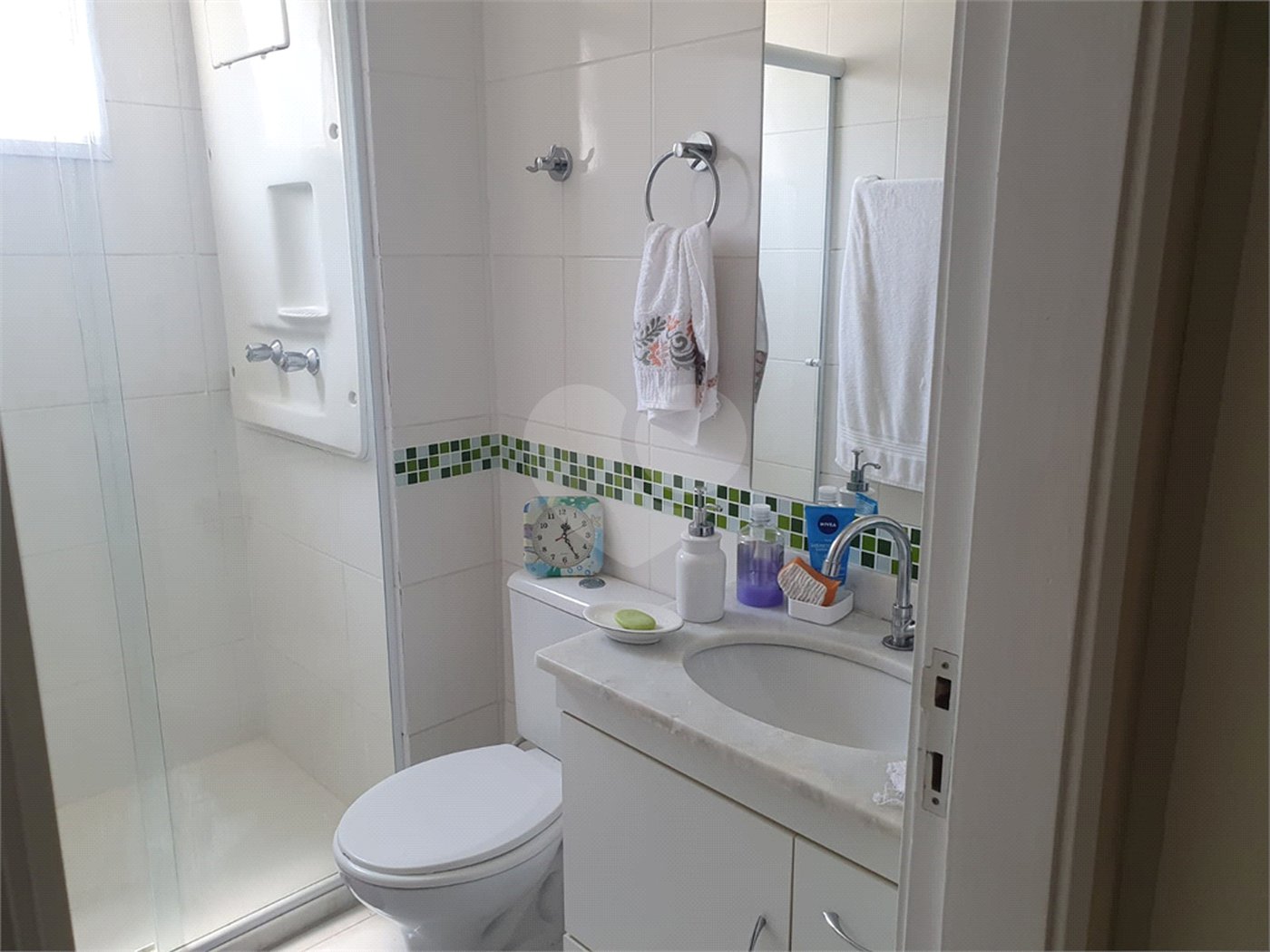 Apartamento à venda com 3 quartos, sendo 2 suítes,  em Vila Sanches, São José dos Campos, SP
