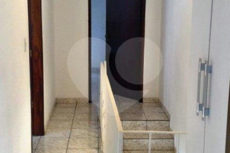 Sobrado à venda com 6 quartos em Chora Menino, São Paulo, SP