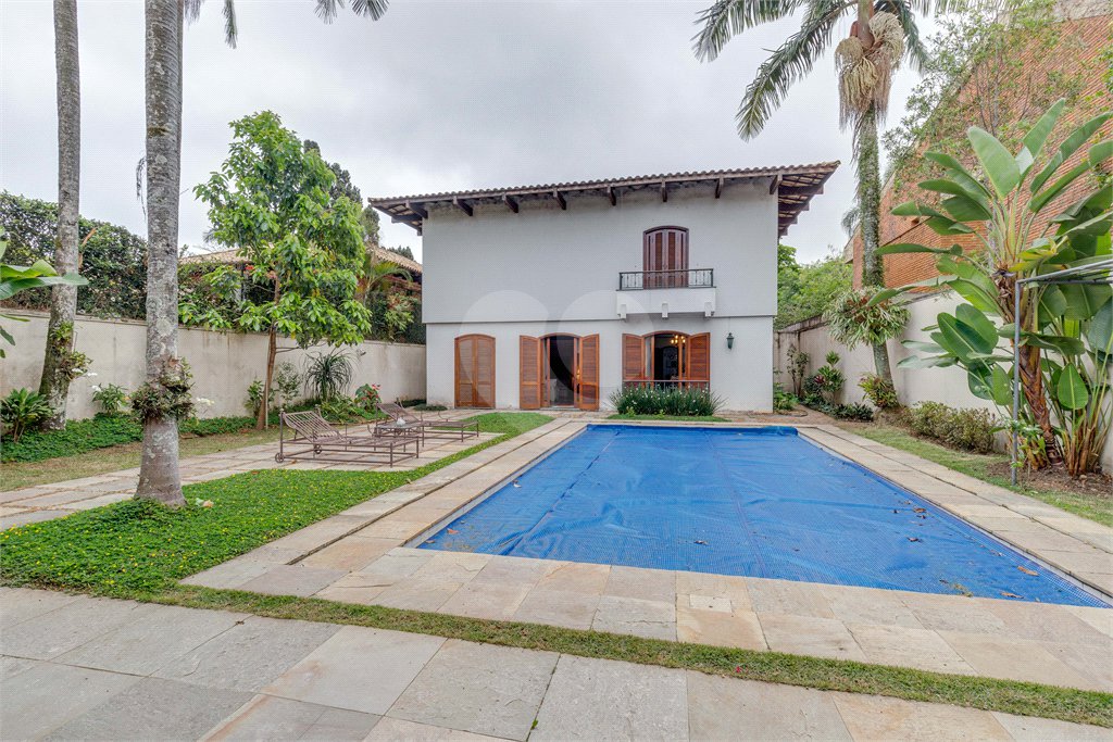Casa à venda ou para alugar com 4 suítes em Brooklin Velho, São Paulo, SP