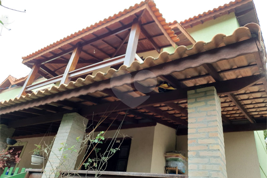 Casa à venda com 3 quartos, sendo 2 suítes, no condomínio Residencial Jardim Lago da Cantareira, Mairiporã - SP