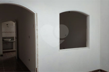 Sobrado à venda com 3 quartos, sendo 2 suítes, em Vila Paulicéia, São Paulo, SP