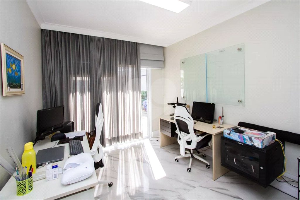Sobrado à venda com 4 quartos, sendo 1 suíte, em Chácara Santo Antônio (zona Sul), São Paulo, SP
