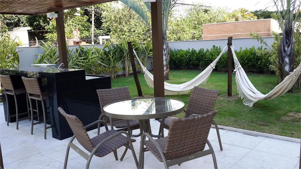 Apartamento à venda com 3 quartos, sendo 1 suíte, em Vila Anastácio, São Paulo, SP