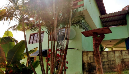 Casa à venda com 4 quartos, sendo 1 suíte, em Serra da Cantareira, Mairiporã, SP