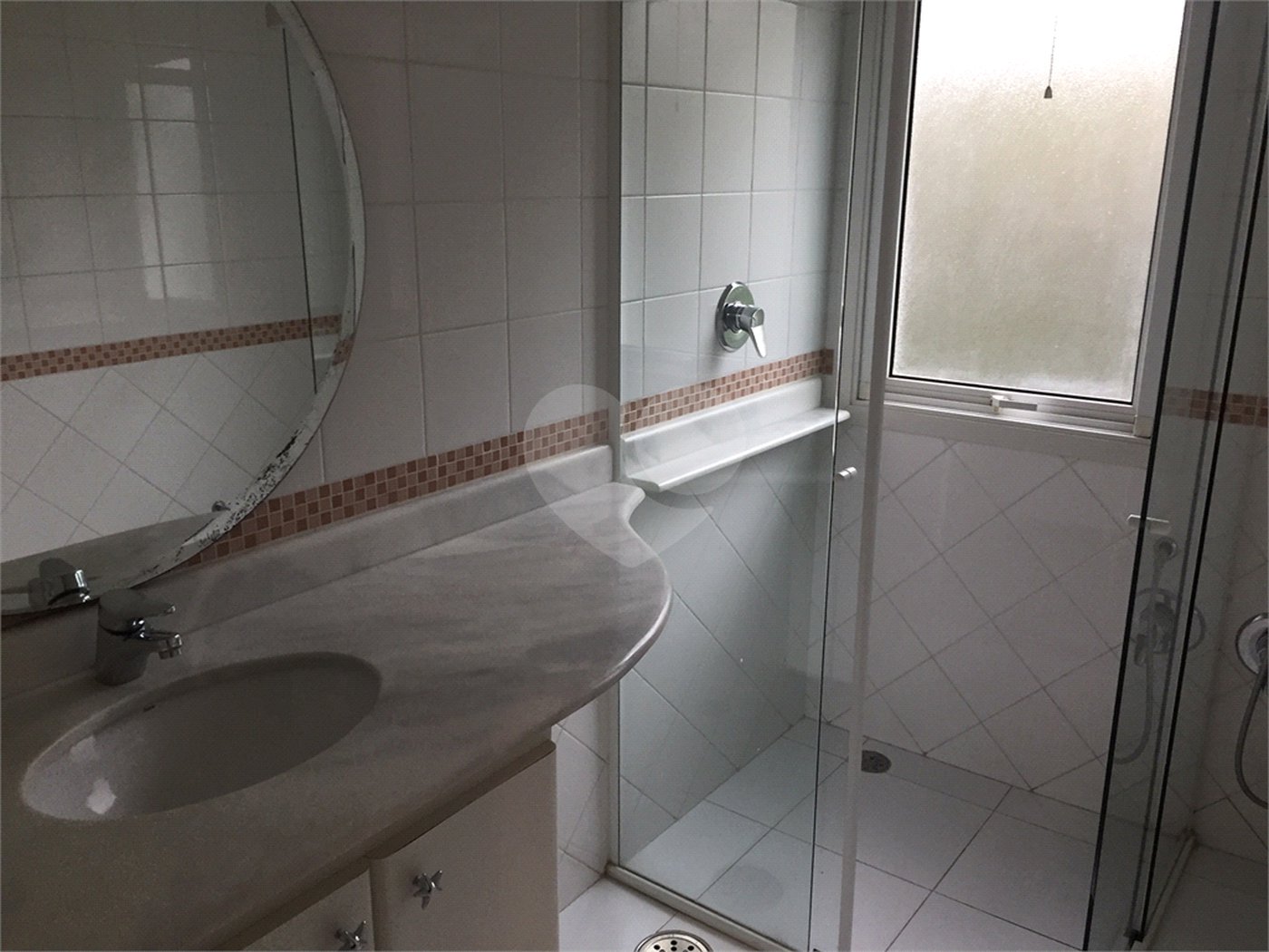 Casa à venda com 4 quartos, sendo 2 suítes, no condomínio Residencial Morumbi, São Paulo - SP