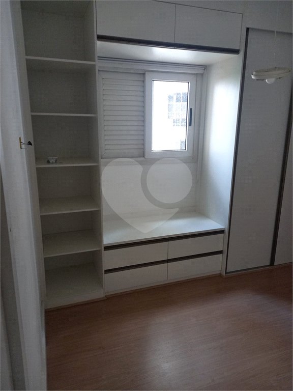 Apartamento à venda com 3 quartos, sendo 1 suíte,  em Vila Olímpia, São Paulo, SP