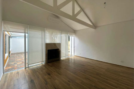 Casa à venda com 4 suítes no condomínio Miollo da Granja, Cotia - SP