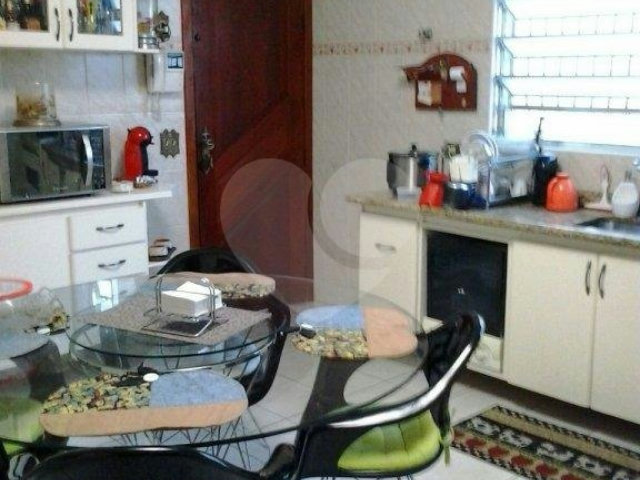 Sobrado à venda com 3 quartos, sendo 1 suíte,  em Vila Galvão, Guarulhos, SP