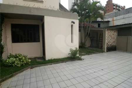 Casa Térrea para alugar com 1 quarto, sendo 3 suítes,  em Indianópolis, São Paulo, SP