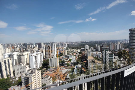 Apartamento à venda ou para alugar com 1 suíte em Jardim das Bandeiras, São Paulo, SP