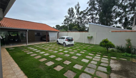 Chácara à venda com 3 quartos, sendo 1 suíte,  em Cercadinho, Alambari, SP