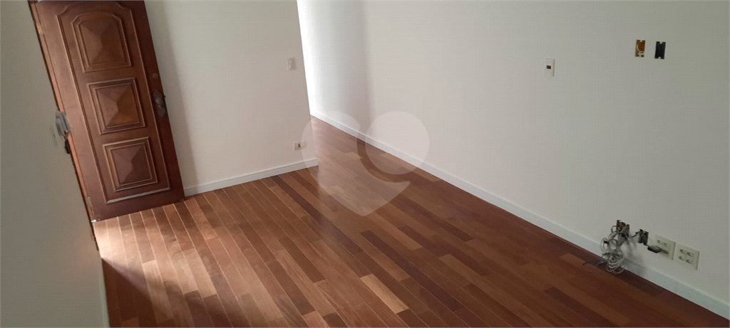 Sobrado à venda com 3 quartos, sendo 1 suíte, em Vila Firmiano Pinto, São Paulo, SP