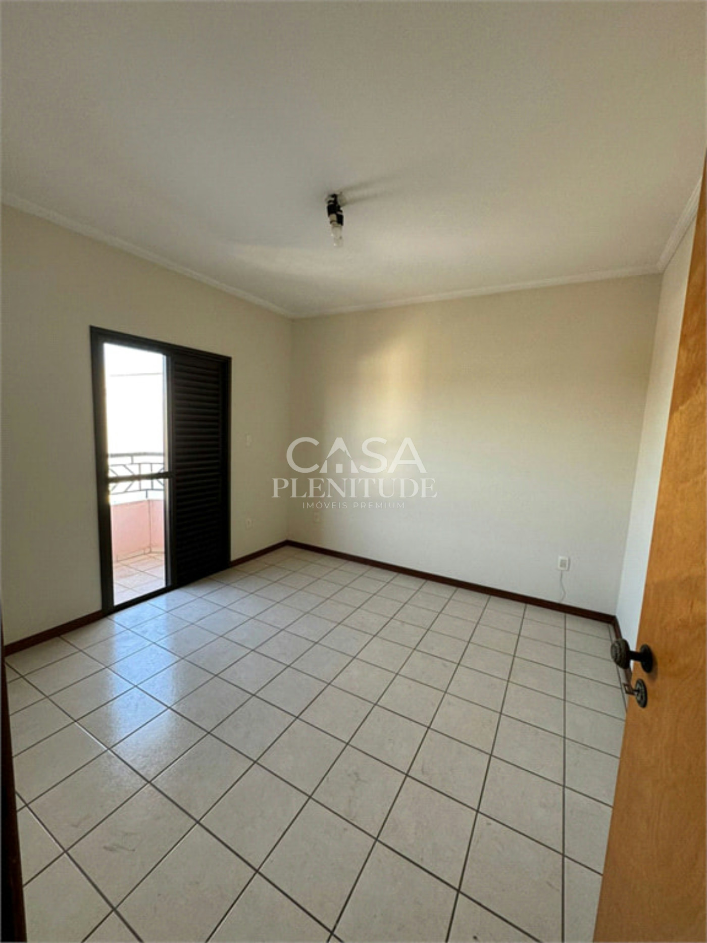 Apartamento à venda com 2 quartos, sendo 1 suíte, em Jardim Simus, Sorocaba, SP