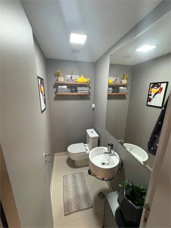 Apartamento à venda com 2 quartos, sendo 1 suíte,  em Vila Andrade, São Paulo, SP