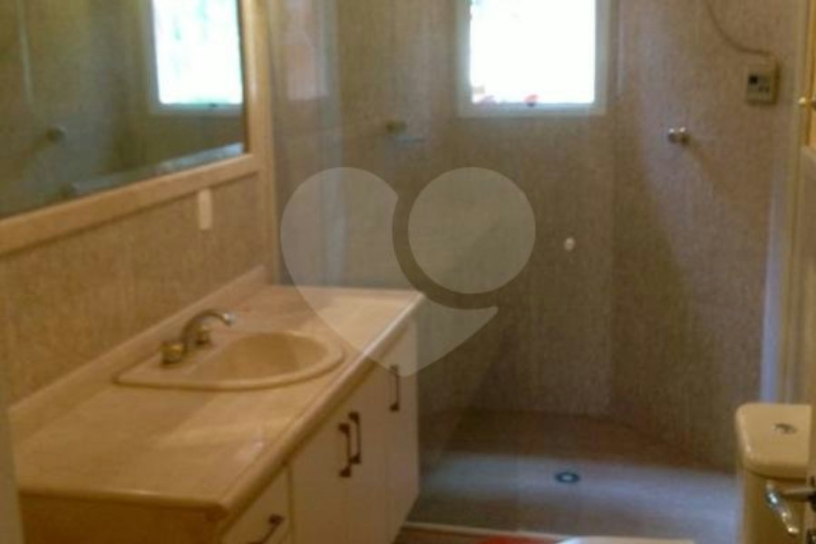 Casa à venda com 4 quartos, sendo 1 suíte, em Samambaia, Mairiporã, SP