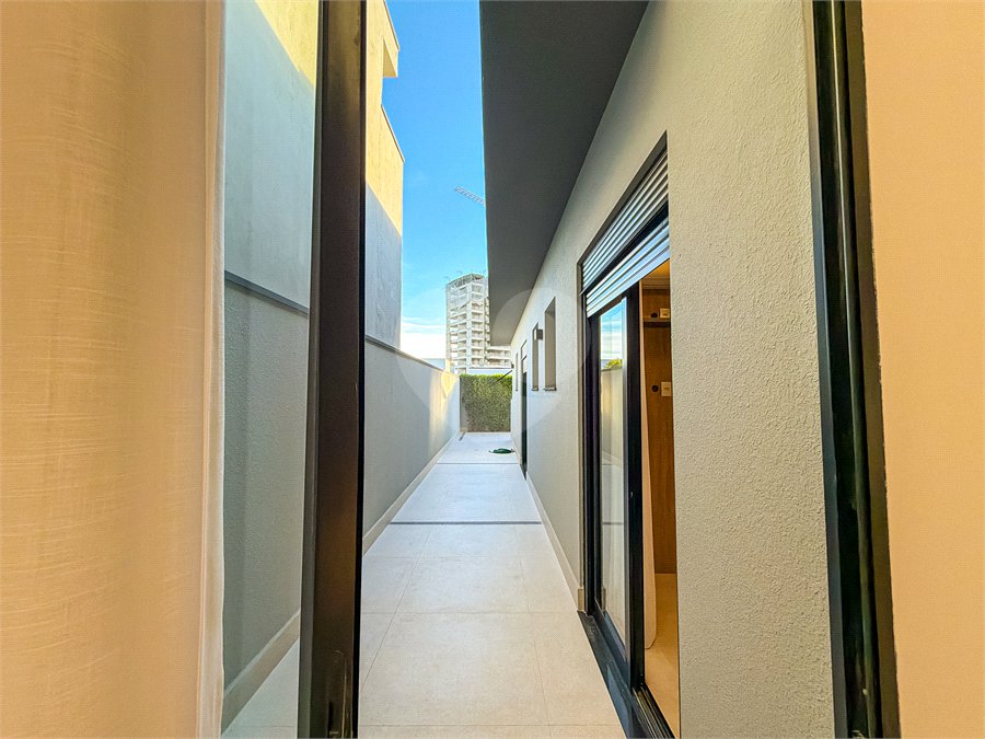 Casa à venda com 3 suítes no condomínio Residencial Duas Marias, Indaiatuba - SP
