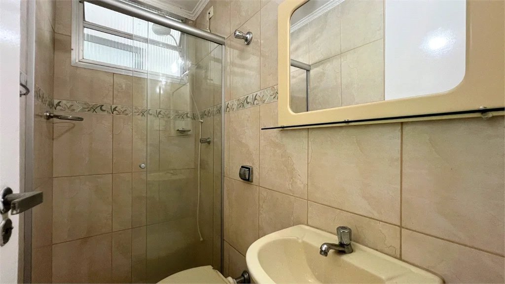 Apartamento à venda com 3 quartos, sendo 1 suíte,  em Pinheiros, São Paulo, SP