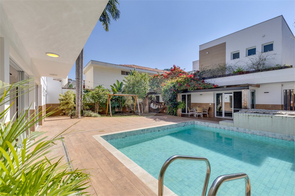 Casa à venda com 4 suítes em Brooklin Velho, São Paulo, SP
