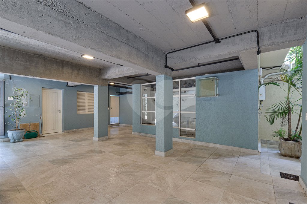 Sobrado à venda com 4 quartos, sendo 2 suítes, em Brooklin Velho, São Paulo, SP