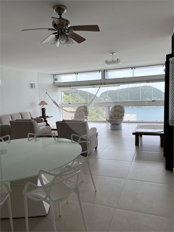 Apartamento à venda ou para alugar com 3 quartos, sendo 1 suíte, em Enseada, Guarujá, SP