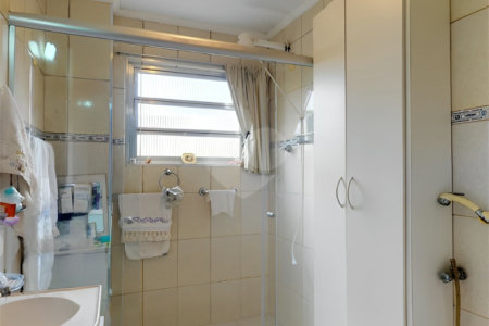Apartamento à venda na Aclimação de 65 metros quadrados, com 2 dormitórios 1 vaga