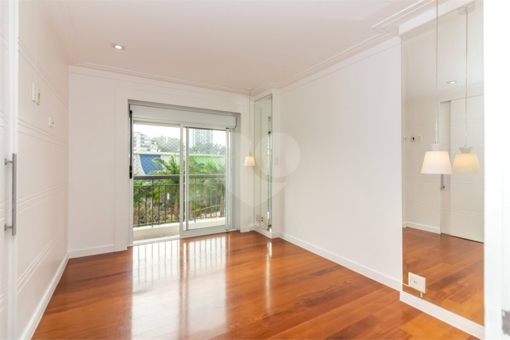 Apartamento à venda com 3 suítes em Alto da Boa Vista, São Paulo, SP