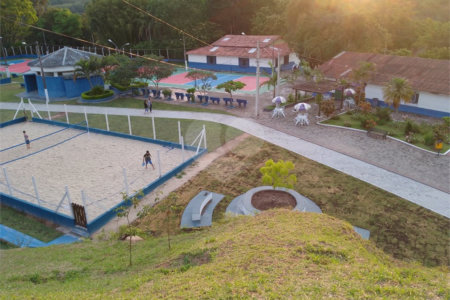 Casa à venda com 2 quartos no condomínio Clube de Campo Fazenda, Itatiba - SP