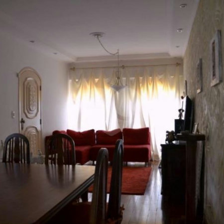 Casa à venda com 3 quartos, sendo 1 suíte, no condomínio Travessa Cacique Apoena,493, São Paulo - SP