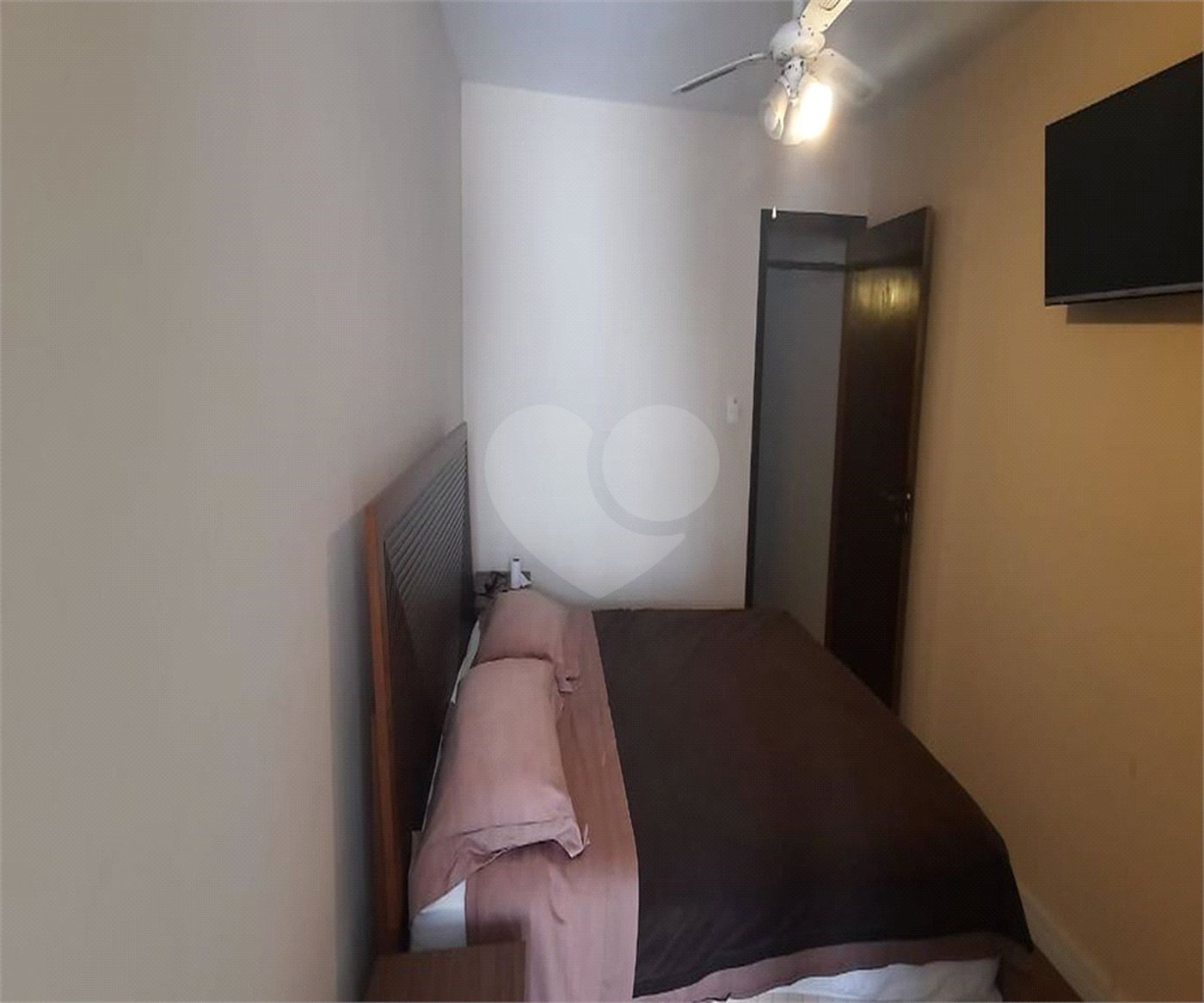 Sobrado à venda com 4 quartos, sendo 1 suíte, em Vila Marari, São Paulo, SP
