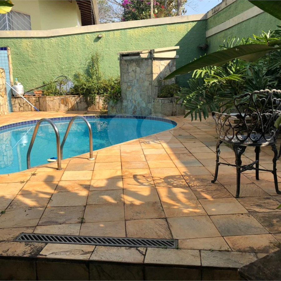 Casa à venda com 4 quartos, sendo 2 suítes, em Loteamento Loanda, Atibaia, SP