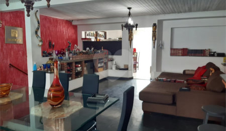 Sobrado à venda com 4 quartos, sendo 2 suítes,  em Vila Maria, São Paulo, SP