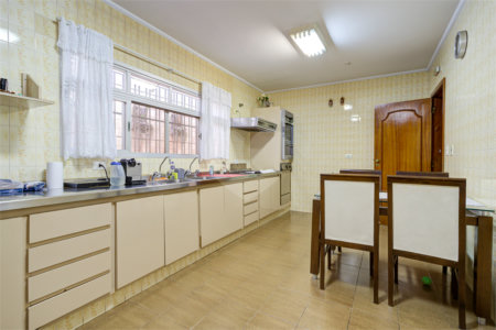 Casa à venda com 3 quartos, sendo 1 suíte, em Santo Amaro, São Paulo, SP