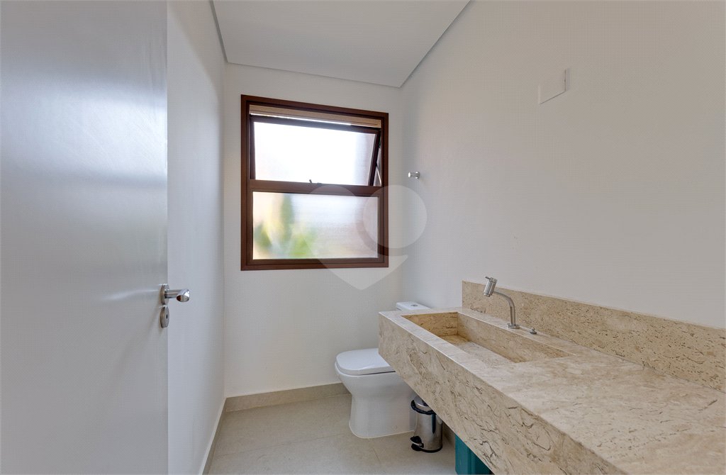 Casa à venda com 4 suítes no condomínio Casa Flora Badra, São Paulo - SP