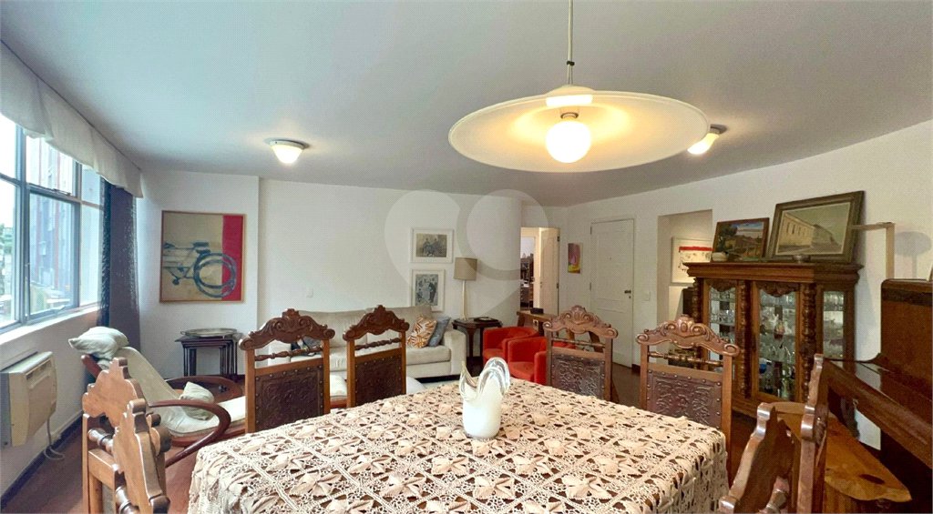 Apartamento à venda com 3 quartos, sendo 1 suíte, em Jardim Paulistano, São Paulo, SP