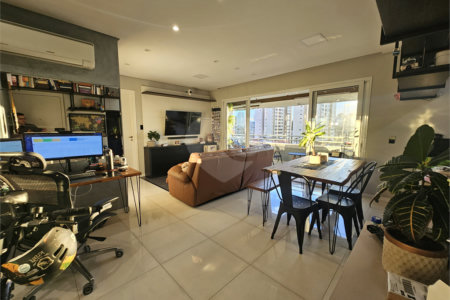 Apartamento à venda com 2 quartos, sendo 1 suíte,  em Tatuapé, São Paulo, SP