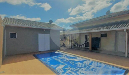 Casa à venda com 5 quartos, sendo 1 suíte,  em Jardim Shangri-lá, Atibaia, SP