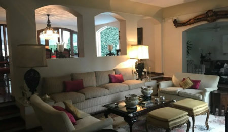 Casa à venda com 5 quartos, sendo 2 suítes,  em Jardim Everest, São Paulo, SP