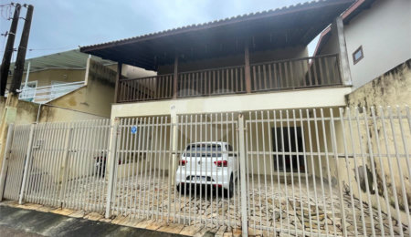 Casa à venda com 3 quartos em Marambaia, Vinhedo, SP