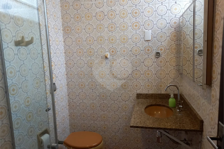 Sobrado à venda com 4 quartos, sendo 1 suíte, em Santana, São Paulo, SP