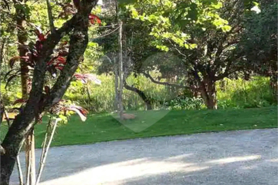 Chácara à venda com 7 quartos, sendo 3 suítes, em Parque Caetê, Bragança Paulista, SP