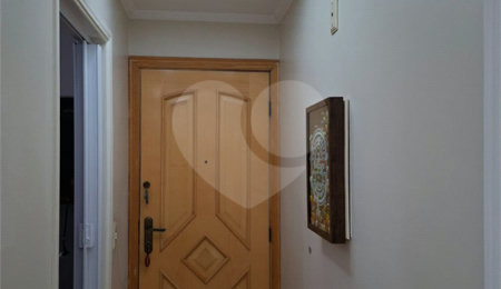 Apartamento à venda com 2 quartos em Parque Maria Domitila, São Paulo, SP