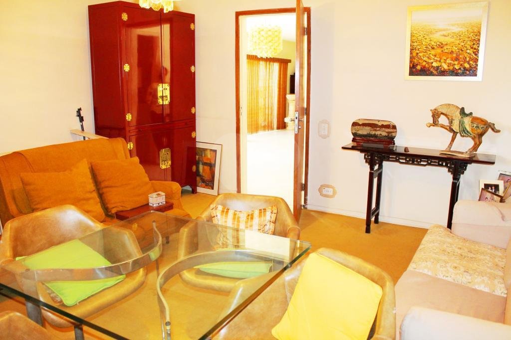 Casa Térrea à venda com 3 quartos, sendo 1 suíte, em Granja Julieta, São Paulo, SP