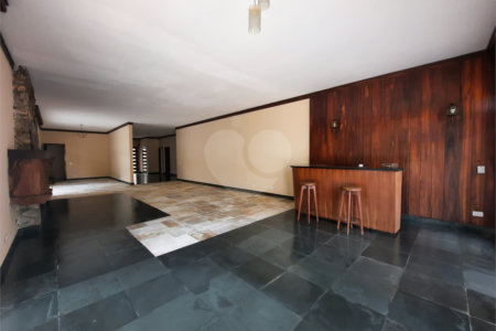 Casa Térrea à venda com 3 suítes em Interlagos, São Paulo, SP