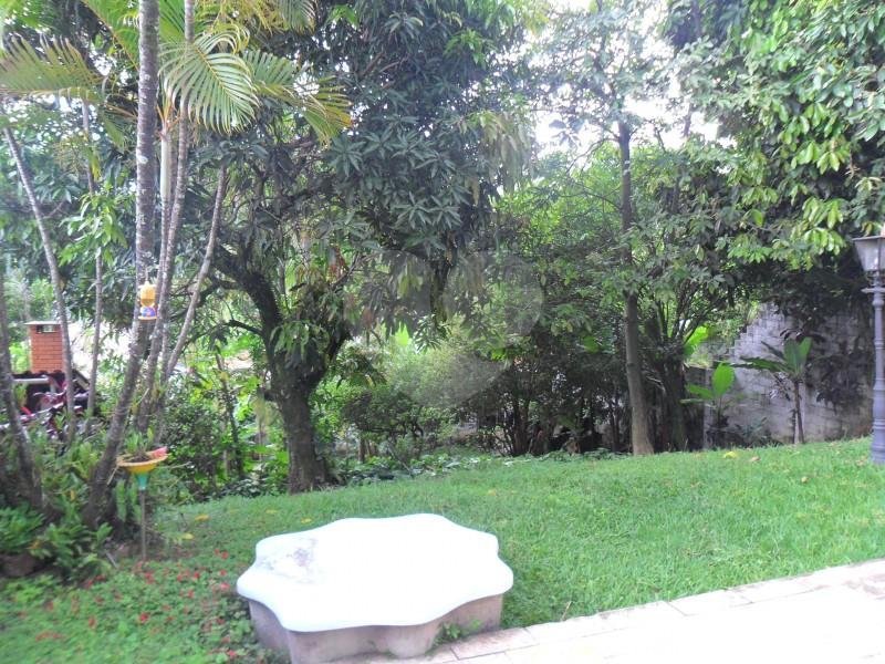 Sobrado à venda com 3 quartos, sendo 1 suíte,  em Vila São Francisco, São Paulo, SP