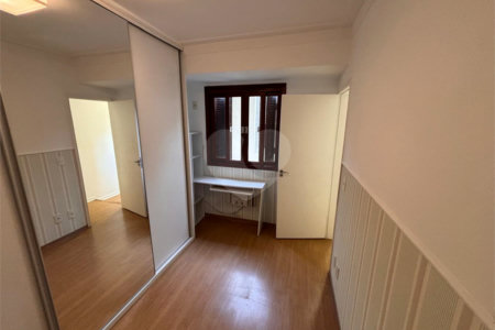 Casa de Vila à venda com 3 quartos, sendo 1 suíte, em Vila Cordeiro, São Paulo, SP