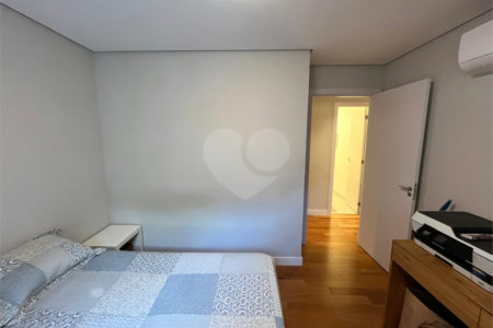 Apartamento à venda com 4 quartos, sendo 2 suítes, em Sumaré, São Paulo, SP