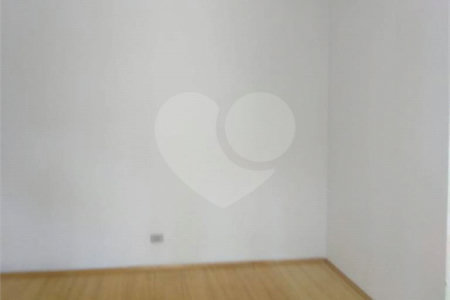 Sobrado com 150 m², 3 quartos e 2 vagas