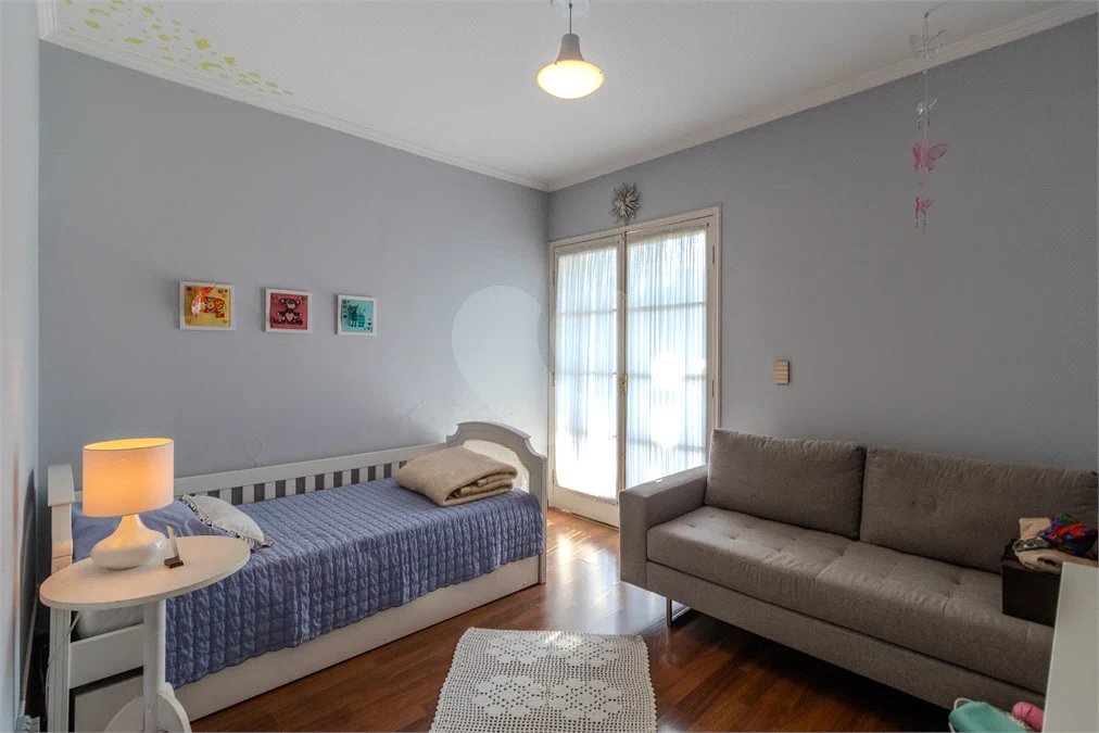 Casa à venda com 3 quartos, sendo 1 suíte, em Alto da Boa Vista, São Paulo, SP